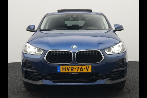 BMW X2 xDrive25e Executive Plug In Hybrid 220pk Dealer O.H PHEV | Panodak | Adaptive Cruise | Camera | Navi Pro | Lederen Bekleding | Sfeerverlichting | Keyless |