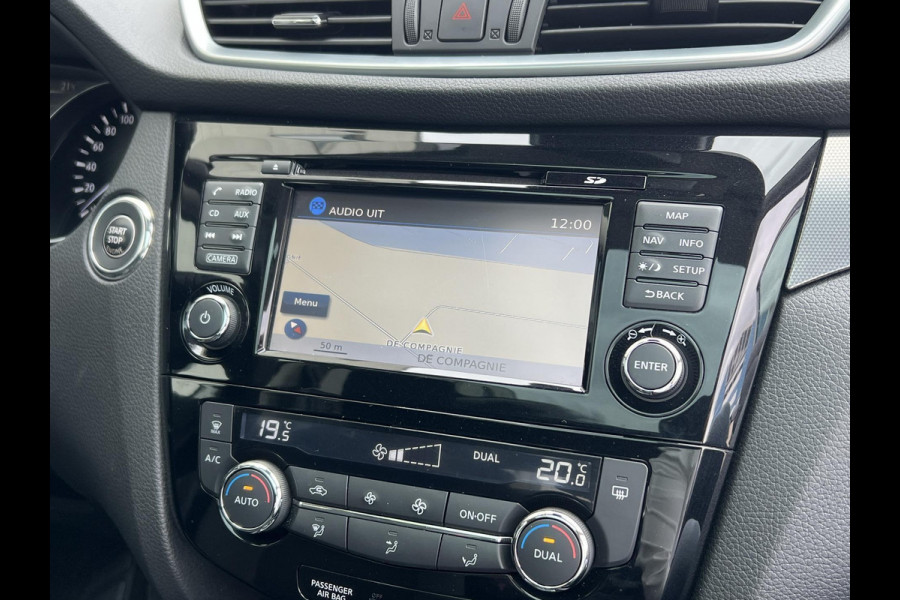 Nissan QASHQAI 1.2 N-Connecta | navigatie | panoramadak | trekhaak