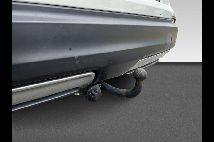 Nissan QASHQAI 1.2 N-Connecta | navigatie | panoramadak | trekhaak