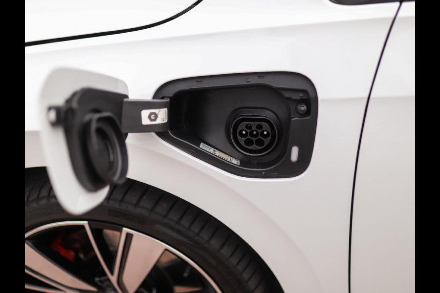 Volkswagen Golf 1.4 eHybrid GTE | Stoel/Stuurverw. | Carplay | ACC | PDC | 3-Zone Airco