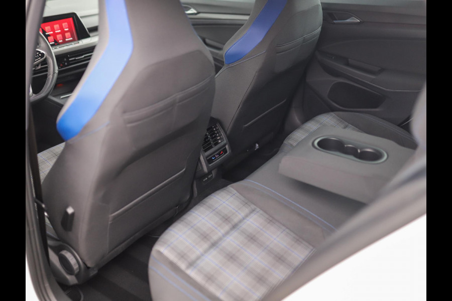 Volkswagen Golf 1.4 eHybrid GTE | Stoel/Stuurverw. | Carplay | ACC | PDC | 3-Zone Airco