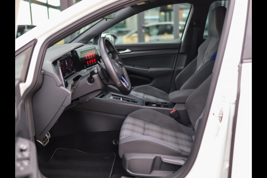 Volkswagen Golf 1.4 eHybrid GTE | Stoel/Stuurverw. | Carplay | ACC | PDC | 3-Zone Airco