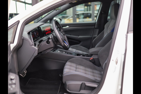 Volkswagen Golf 1.4 eHybrid GTE | Stoel/Stuurverw. | Carplay | ACC | PDC | 3-Zone Airco