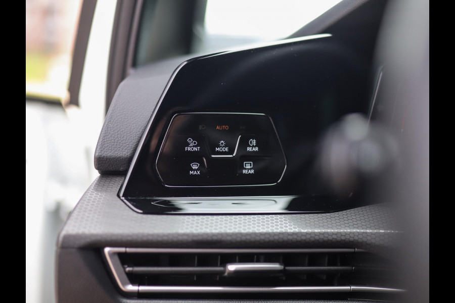 Volkswagen Golf 1.4 eHybrid GTE | Stoel/Stuurverw. | Carplay | ACC | PDC | 3-Zone Airco