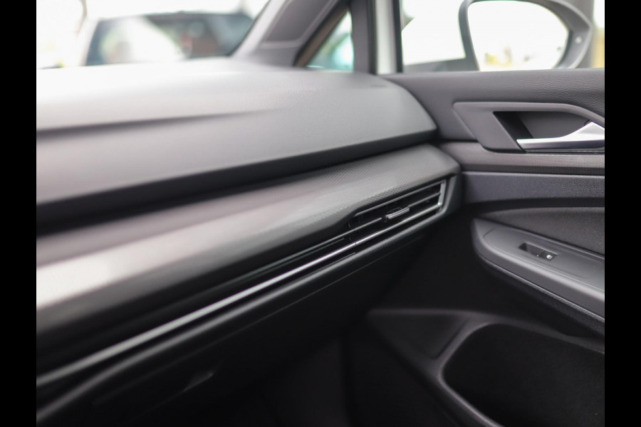 Volkswagen Golf 1.4 eHybrid GTE | Stoel/Stuurverw. | Carplay | ACC | PDC | 3-Zone Airco