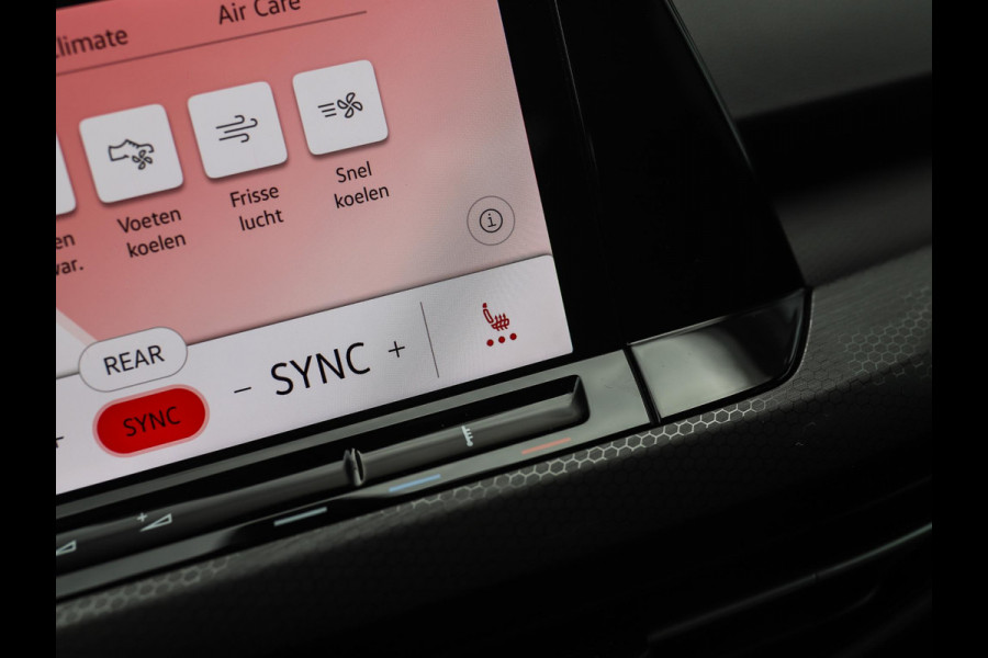 Volkswagen Golf 1.4 eHybrid GTE | Stoel/Stuurverw. | Carplay | ACC | PDC | 3-Zone Airco