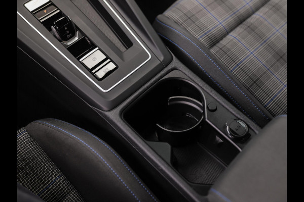 Volkswagen Golf 1.4 eHybrid GTE | Stoel/Stuurverw. | Carplay | ACC | PDC | 3-Zone Airco
