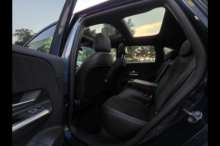 Mercedes-Benz B-Klasse 180 Business Solution AMG|PANO|CAMERA