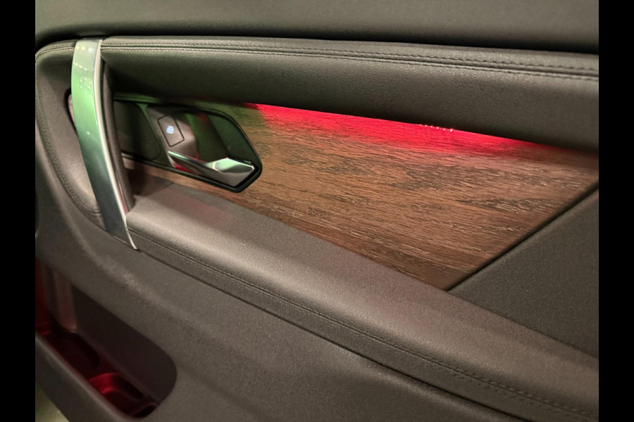 Land Rover Discovery Sport P300e 1.5 R-Dynamic SE NAVI/MERIDIAN-SOUND/LED/DAB/CARPLAY/M-STOELEN/SFEERVERLICHTING////