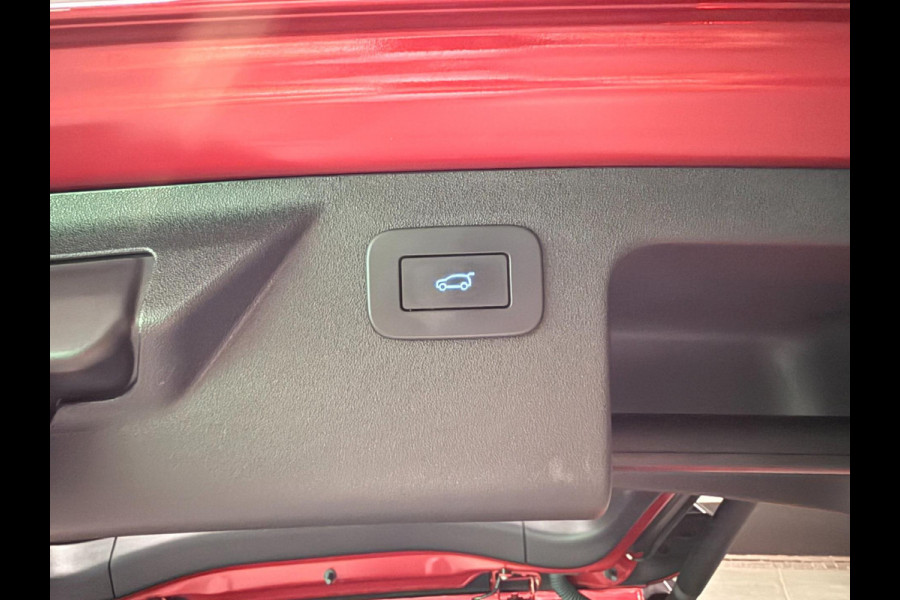 Land Rover Discovery Sport P300e 1.5 R-Dynamic SE NAVI/MERIDIAN-SOUND/LED/DAB/CARPLAY/M-STOELEN/SFEERVERLICHTING////