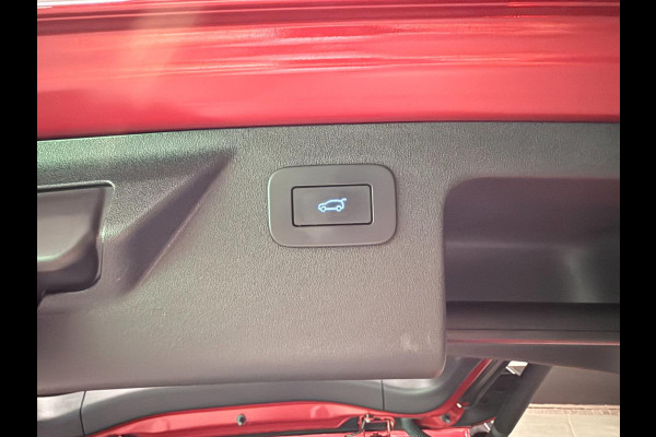 Land Rover Discovery Sport P300e 1.5 R-Dynamic SE NAVI/MERIDIAN-SOUND/LED/DAB/CARPLAY/M-STOELEN/SFEERVERLICHTING////