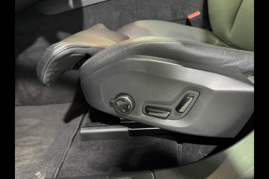 Volvo XC60 2.0 T6 Plug-in hybrid AWD Plus Dark | Pano | Camera | Memory | 19 inch