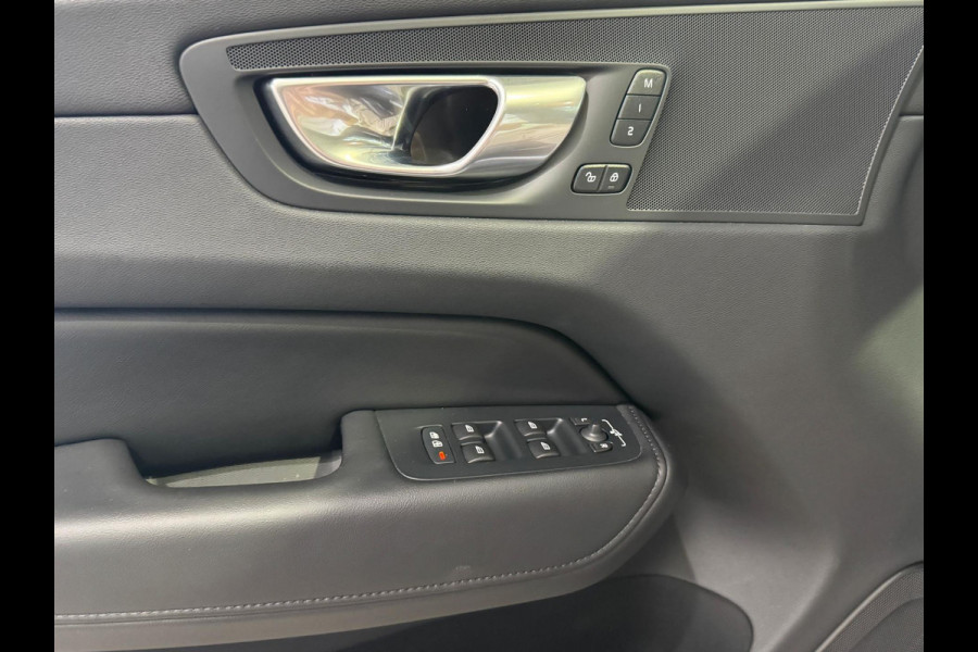 Volvo XC60 2.0 T6 Plug-in hybrid AWD Plus Dark | Pano | Camera | Memory | 19 inch