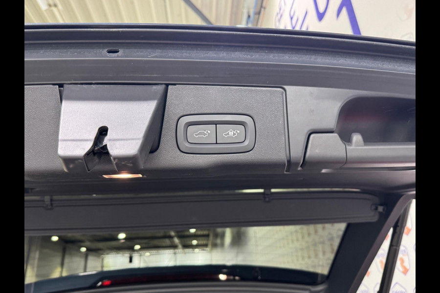 Volvo XC60 2.0 T6 Plug-in hybrid AWD Plus Dark | Pano | Camera | Memory | 19 inch