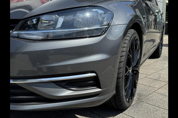 Volkswagen Golf 1.0 TSI IQ-Drive Limited - Navigatie / Apple CarPlay I Airco I LED I PDC I 19"Sport velgen I Dealer onderhouden