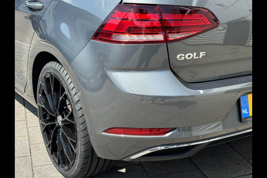 Volkswagen Golf 1.0 TSI IQ-Drive Limited - Navigatie / Apple CarPlay I Airco I LED I PDC I 19"Sport velgen I Dealer onderhouden