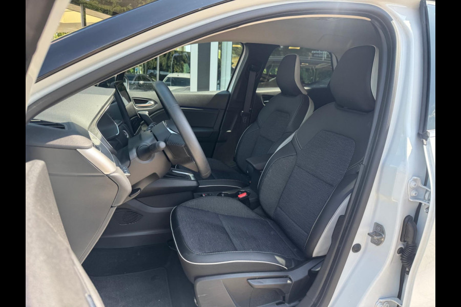 Renault Captur 1.6 E-Tech full hybrid 145 techno Groot navi / Camera / Virtual cockpit / P-sensoren / Lage km stand!