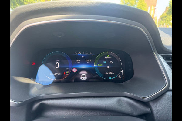 Renault Captur 1.6 E-Tech full hybrid 145 techno Groot navi / Camera / Virtual cockpit / P-sensoren / Lage km stand!