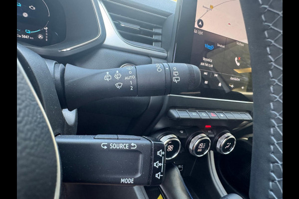 Renault Captur 1.6 E-Tech full hybrid 145 techno Groot navi / Camera / Virtual cockpit / P-sensoren / Lage km stand!