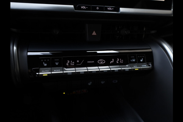 Toyota C-HR Hybrid 200 AWD First Edition | El. Achterklep | Stoelverwarming