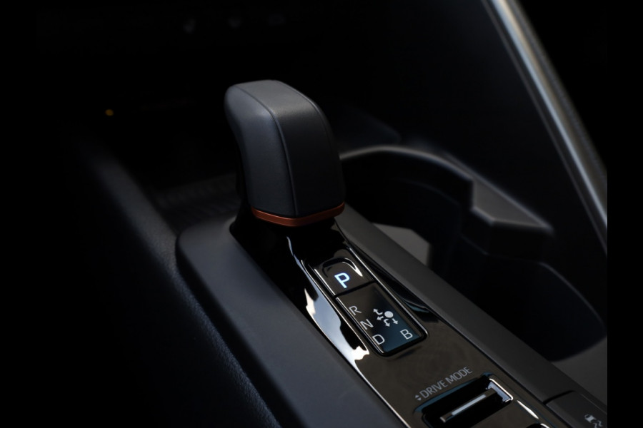 Toyota C-HR Hybrid 200 AWD First Edition | El. Achterklep | Stoelverwarming
