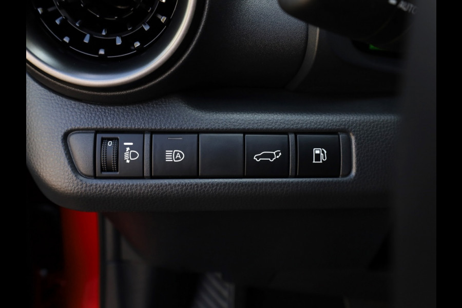 Toyota C-HR Hybrid 200 AWD First Edition | El. Achterklep | Stoelverwarming