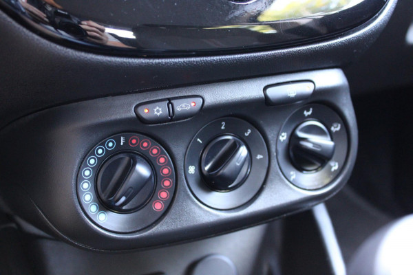 Opel Corsa 1.4 Online Edition Airco Navi CarPlay Pdc Nap