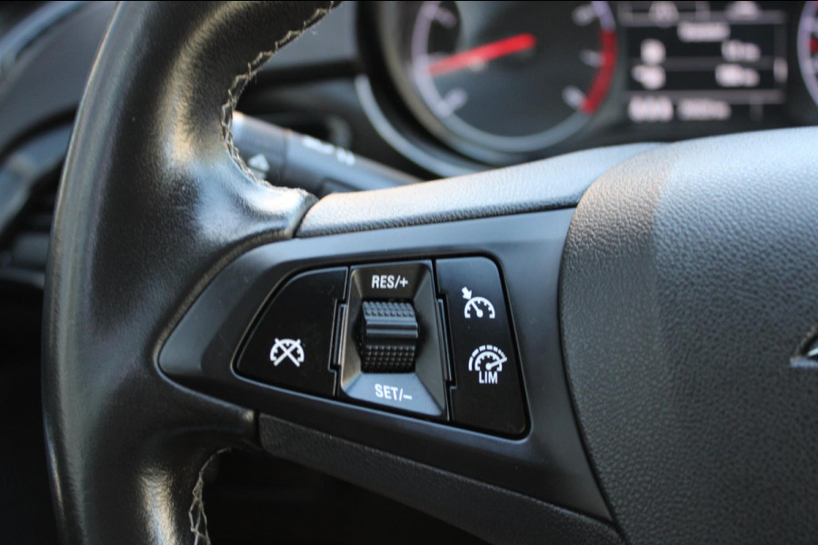 Opel Corsa 1.4 Online Edition Airco Navi CarPlay Pdc Nap