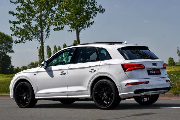 Audi Q5 55 TFSI e quattro Competition 3x S-Line. Luchtv, Pano, ACC, 360, B&O, Trekh, Stuurvw, Keyless, Matrix, CarPlay, Dodeh!