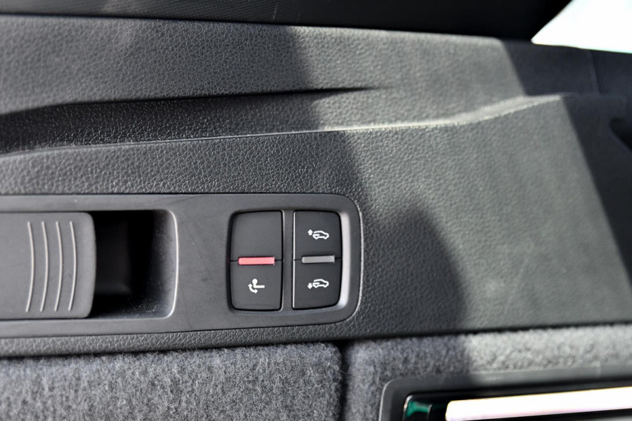 Audi Q5 55 TFSI e quattro Competition 3x S-Line. Luchtv, Pano, ACC, 360, B&O, Trekh, Stuurvw, Keyless, Matrix, CarPlay, Dodeh!