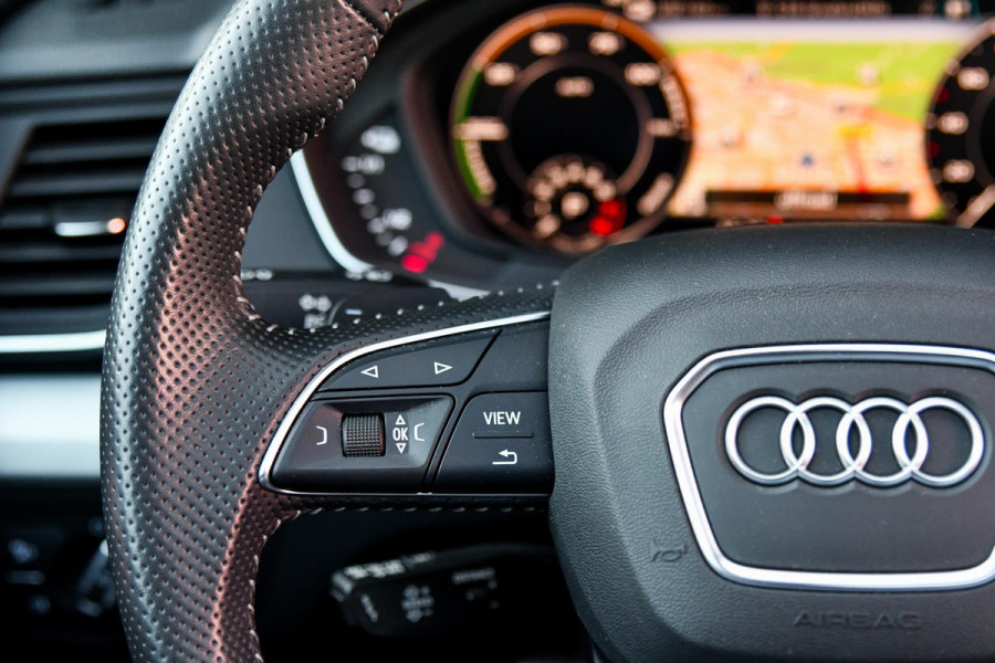 Audi Q5 55 TFSI e quattro Competition 3x S-Line. Luchtv, Pano, ACC, 360, B&O, Trekh, Stuurvw, Keyless, Matrix, CarPlay, Dodeh!