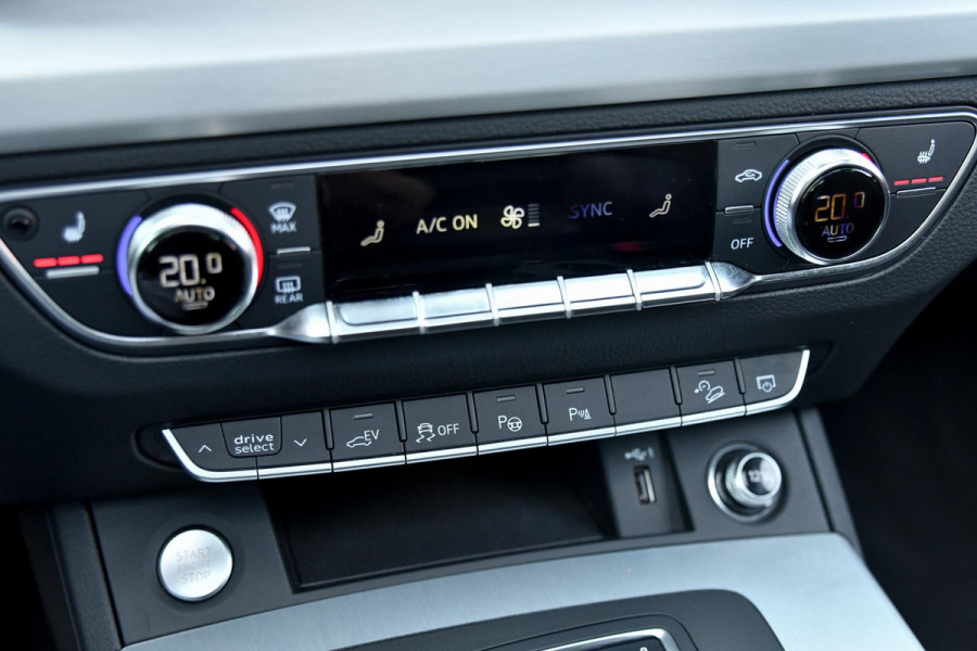 Audi Q5 55 TFSI e quattro Competition 3x S-Line. Luchtv, Pano, ACC, 360, B&O, Trekh, Stuurvw, Keyless, Matrix, CarPlay, Dodeh!