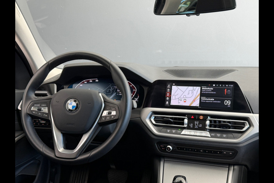 BMW 3-serie 320i BNS Edit Navi|Sportstoelen|Apple Carplay|Dealer Onderhouden