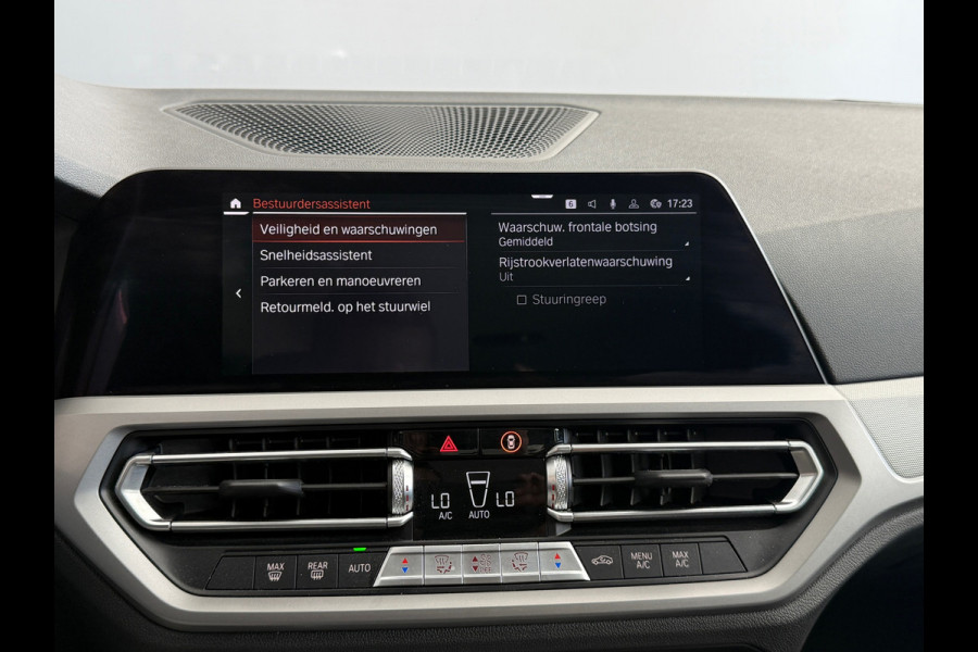 BMW 3-serie 320i BNS Edit Navi|Sportstoelen|Apple Carplay|Dealer Onderhouden