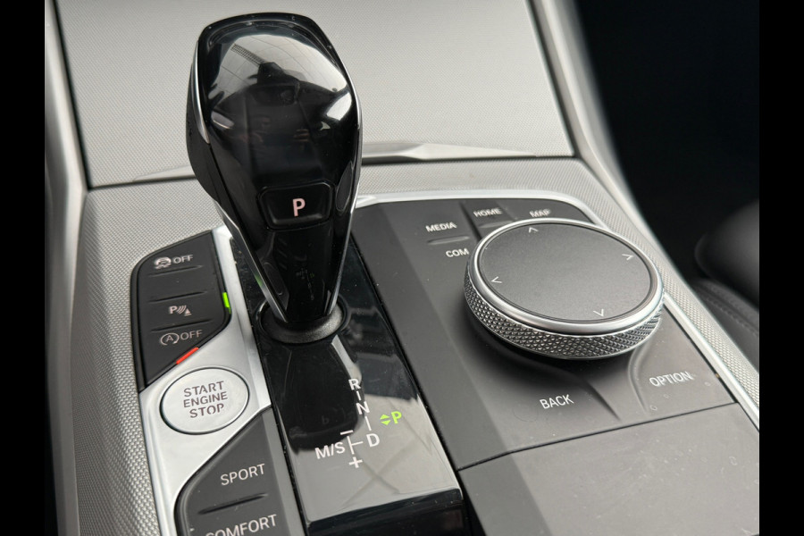 BMW 3-serie 320i BNS Edit Navi|Sportstoelen|Apple Carplay|Dealer Onderhouden