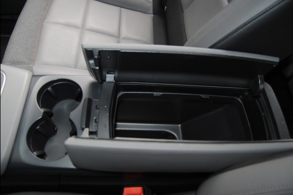 Citroën C5 Aircross 1.2 PureTech Shine \\ Apple carplay