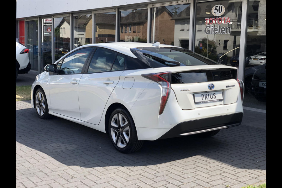 Toyota Prius 1.8 Full Hybrid Dynamic Plus | JBL, Navigatie, Parkeersensoren, Dodehoekherkenning, Head up display, Stoelverwarming