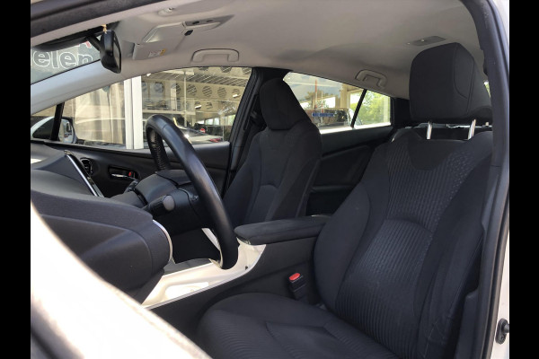 Toyota Prius 1.8 Full Hybrid Dynamic Plus | JBL, Navigatie, Parkeersensoren, Dodehoekherkenning, Head up display, Stoelverwarming