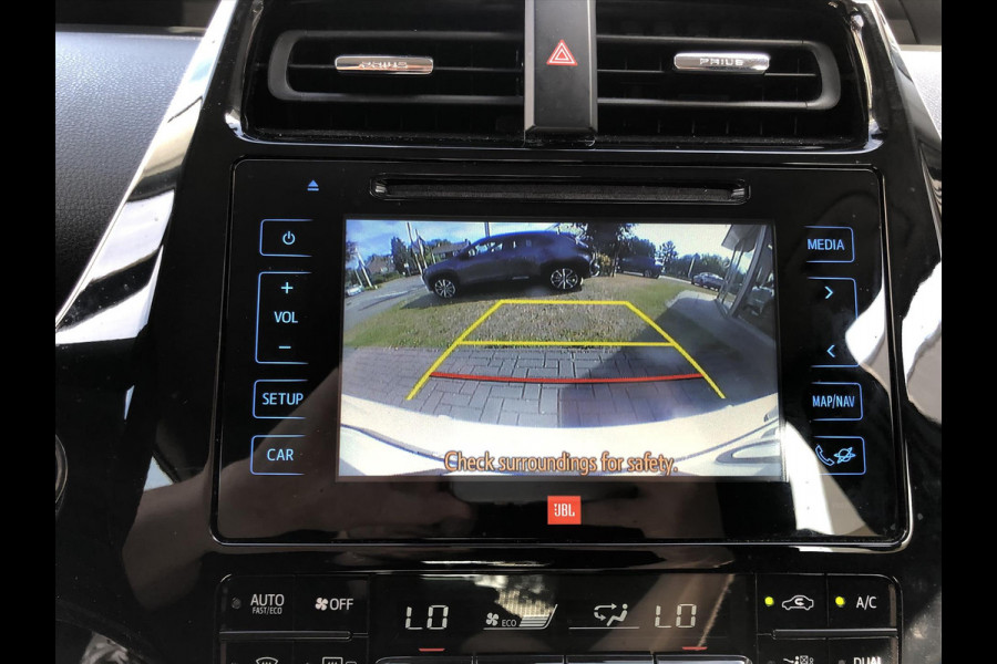 Toyota Prius 1.8 Full Hybrid Dynamic Plus | JBL, Navigatie, Parkeersensoren, Dodehoekherkenning, Head up display, Stoelverwarming