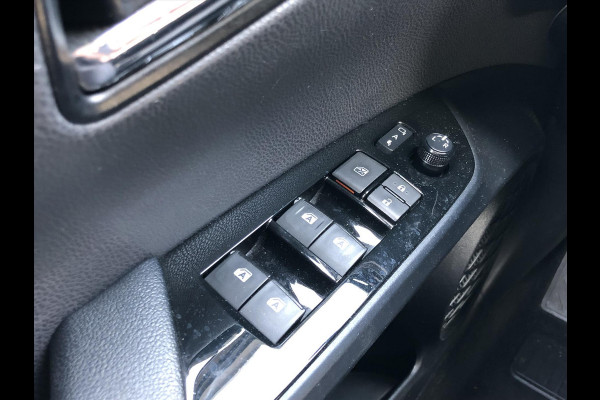Toyota Prius 1.8 Full Hybrid Dynamic Plus | JBL, Navigatie, Parkeersensoren, Dodehoekherkenning, Head up display, Stoelverwarming