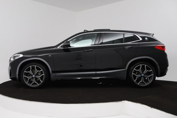 BMW X2 SDrive18i High Executive M-pakket X (NL-auto, Dealer onderH, Panorama, Camera, Head-up, Leer, Navi Pro, Etc)