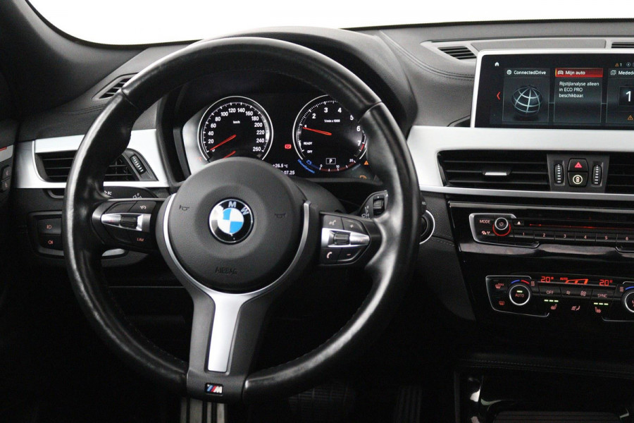 BMW X2 SDrive18i High Executive M-pakket X (NL-auto, Dealer onderH, Panorama, Camera, Head-up, Leer, Navi Pro, Etc)