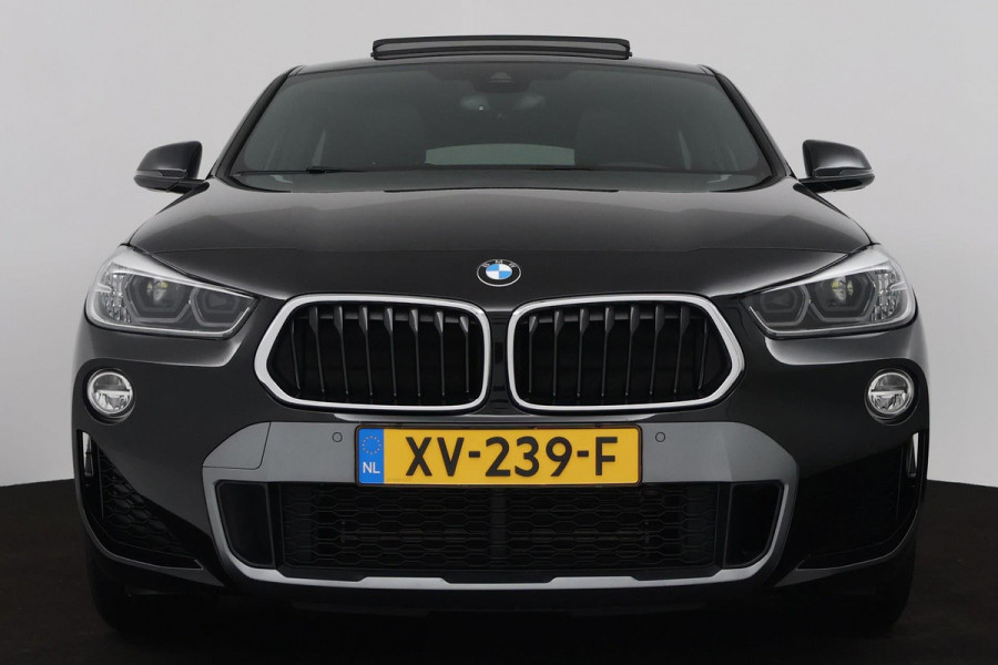 BMW X2 SDrive18i High Executive M-pakket X (NL-auto, Dealer onderH, Panorama, Camera, Head-up, Leer, Navi Pro, Etc)