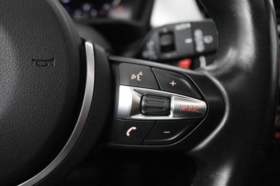 BMW X2 SDrive18i High Executive M-pakket X (NL-auto, Dealer onderH, Panorama, Camera, Head-up, Leer, Navi Pro, Etc)