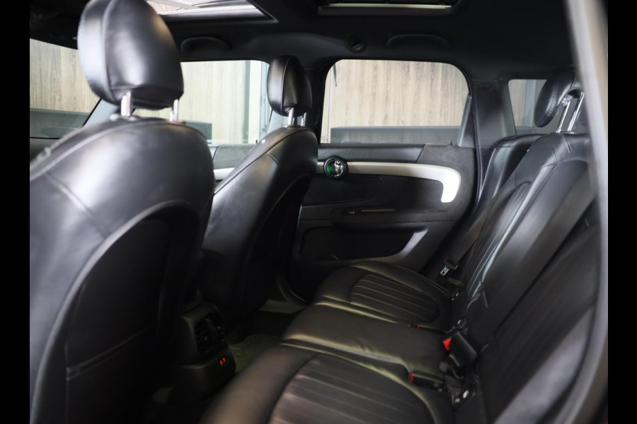 MINI Countryman 1.5 Cooper John Cooper Works / AUT / Acc / Head Up / Elek Stoelen / Camera / Memory / Leder / Open Pano / Led