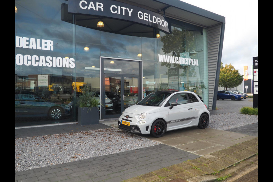Abarth 595C 1.4 T-Jet 180PK Competizione / Brembo / Carbon / Carplay / Navi / DAB+ / Sabelt / Climate control