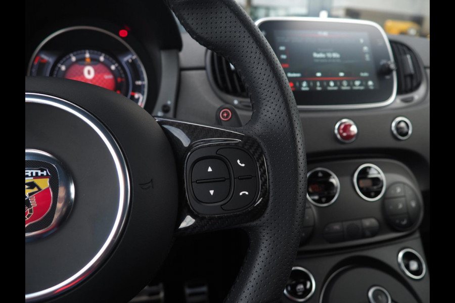 Abarth 595C 1.4 T-Jet 180PK Competizione / Brembo / Carbon / Carplay / Navi / DAB+ / Sabelt / Climate control