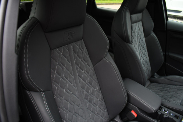Audi A3 Sportback 40 TFSI e S-Line Pano 19inch Optic-black Carplay