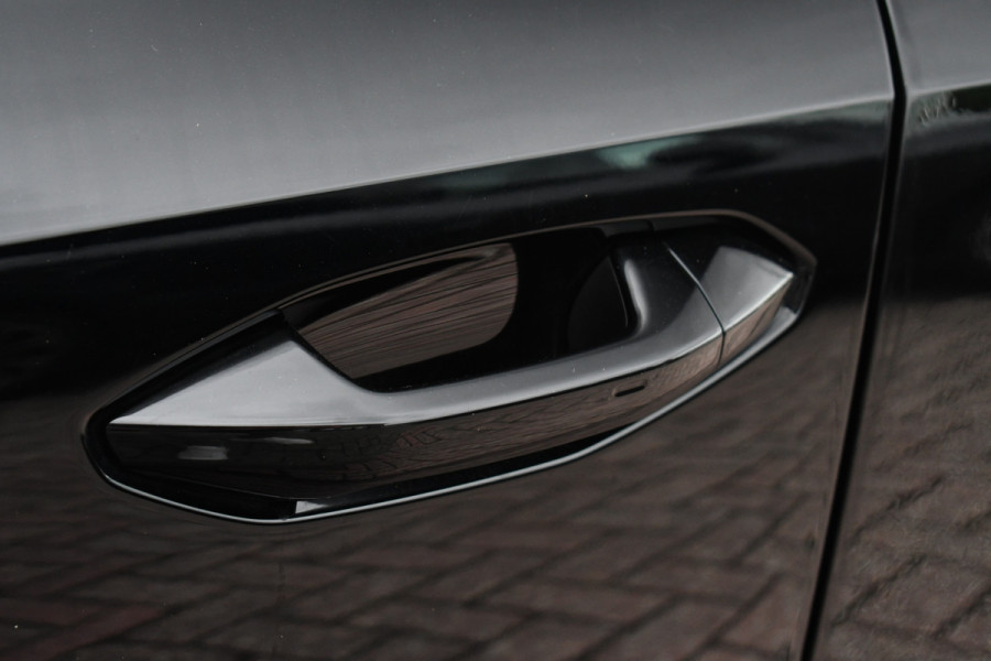 Audi A3 Sportback 40 TFSI e S-Line Pano 19inch Optic-black Carplay