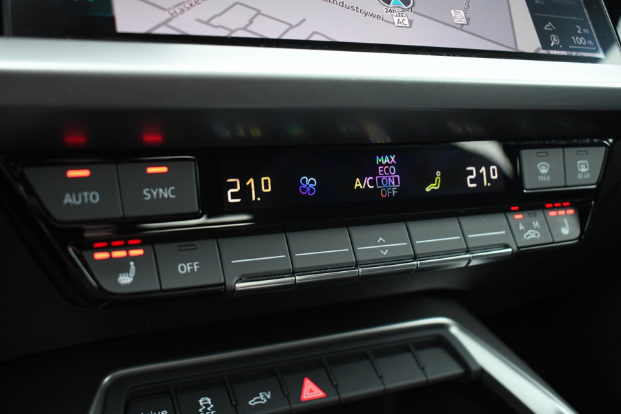 Audi A3 Sportback 40 TFSI e S-Line Pano 19inch Optic-black Carplay